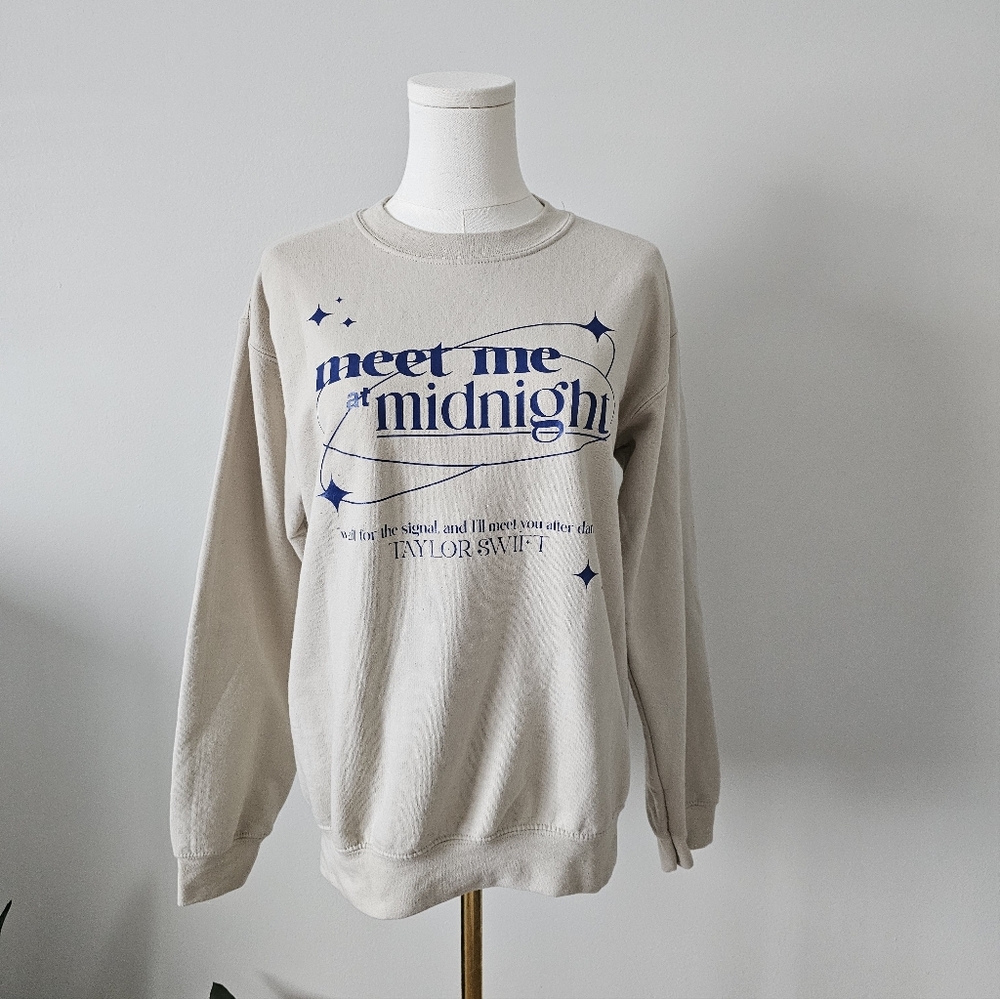 Taylor Swift inspired S Meet Me at Midnight Beige Sweater Gildan heavy blend